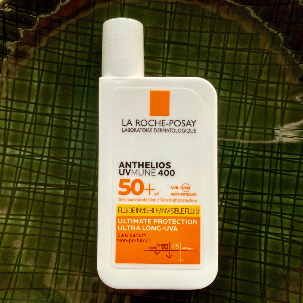 La Roche-Posay Anthelios UVMUNE 400 Invisible Fluid SPF 50+ –&nbsp;Review